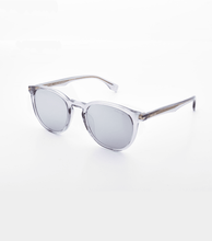 画像をギャラリービューアに読み込む, SPLQ82 52819X_02
